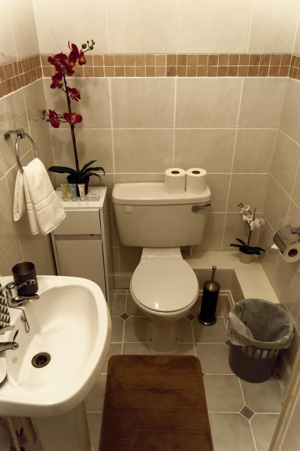 Silver Eagle Bed & Breakfast Дъблин Екстериор снимка